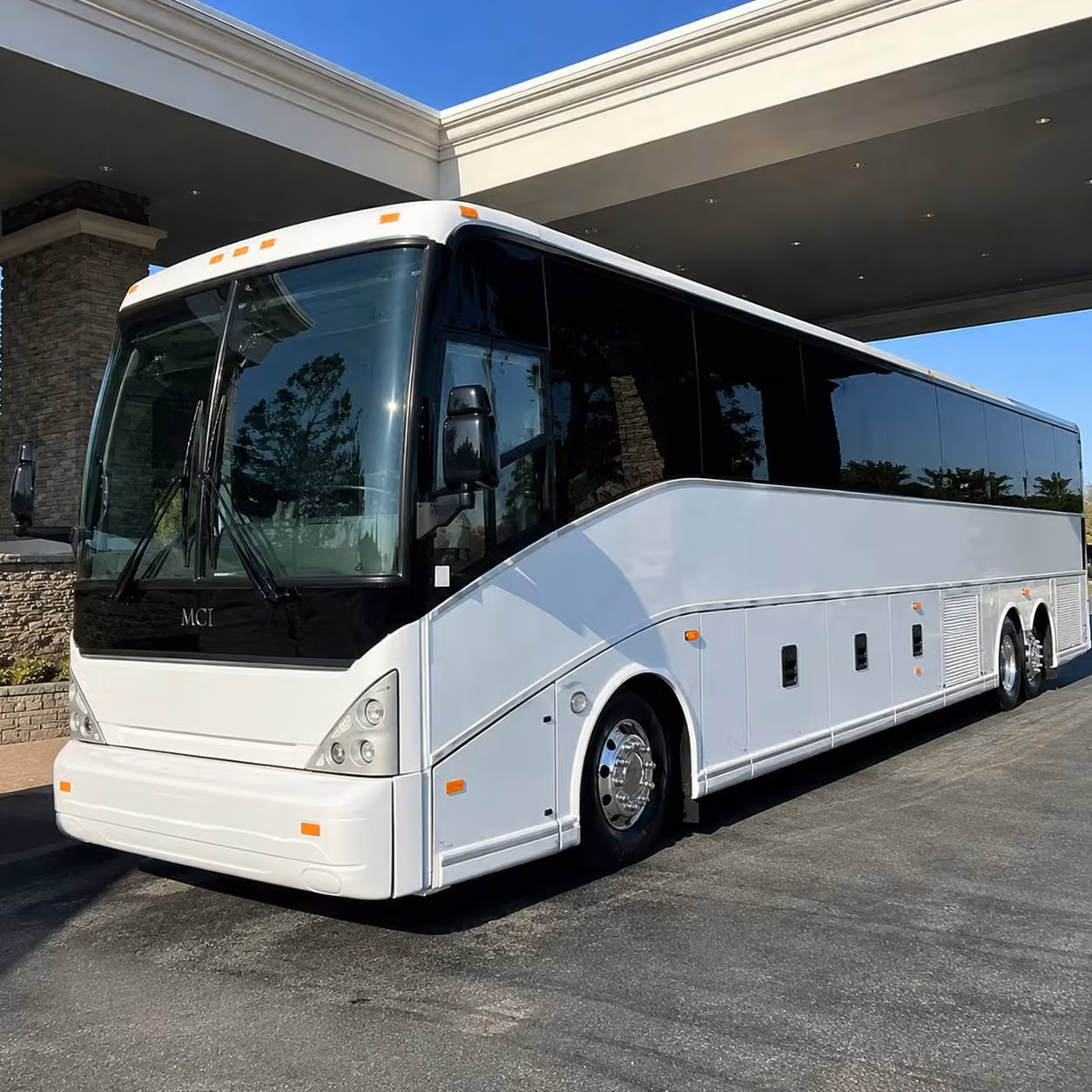 stockton healthcare and hospital staff shuttle solutions