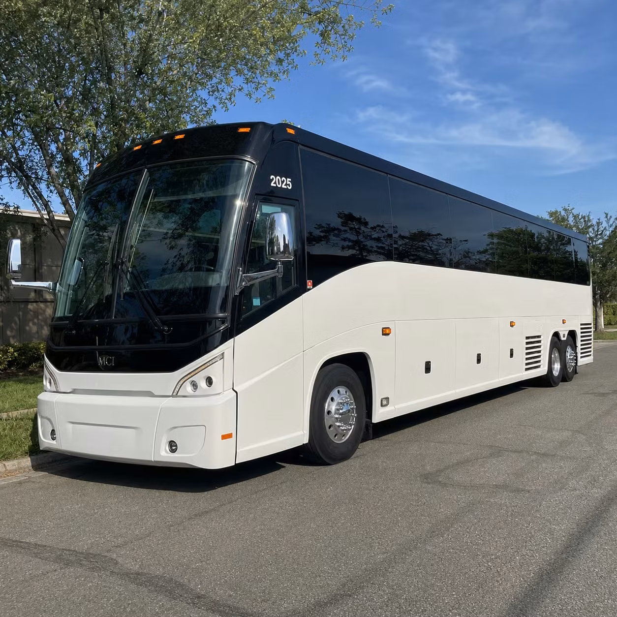 sunday shuttle bus service for stockton congregations